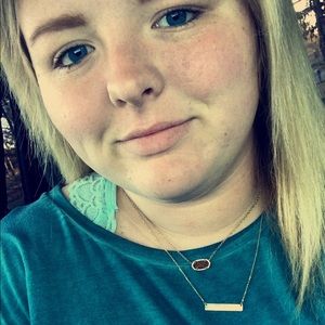 Meet your Posher, Breanna